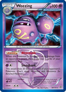 Weezing (58/135) (Exclusiva de Baraja Temática) (Equipo Plasma) [Negro y Blanco: Tormenta Plasma]