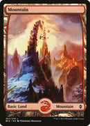 Montaña (267) (Arte Completo) [Batalla por Zendikar]