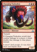 Tuskodon chargeur [Les créatures d'Ixalan]