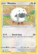 Wooloo (222/264) (Holo Cósmico) [Espada y Escudo: Golpe Fusión]