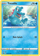 Totodile (055/264) [Espada y Escudo-Golpe Fusión]